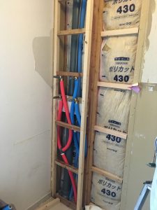 オノヤ 仙台南リフォームショールーム ブログ「壁に配管を通しす洗面室工事」