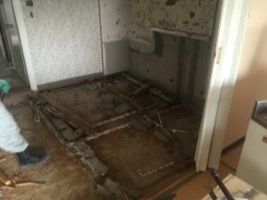 オノヤ 仙台泉リフォームショールーム ブログ「解体工事で床を剥がしたらまた床」