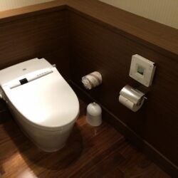 トイレの床リフォームはどうすればいい？費用や床材について解説