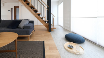 縁側に見たてた広縁