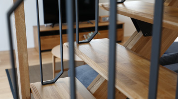 存在感あるリビング階段