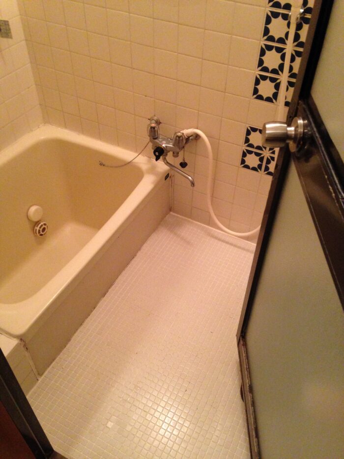リフォーム施工事例：福島市　アクセントパネルで高級感溢れるお風呂にリフォーム！ Before