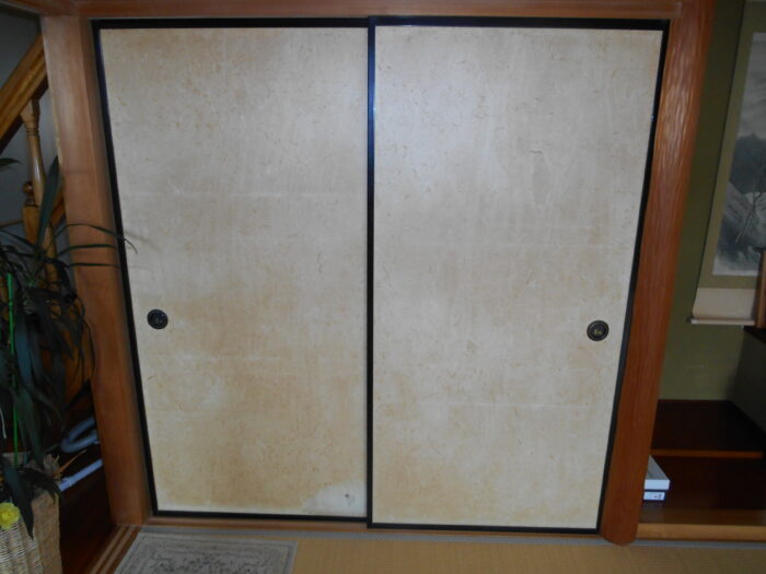 リフォーム施工事例：内装リフォームで綺麗に蘇った襖 Before