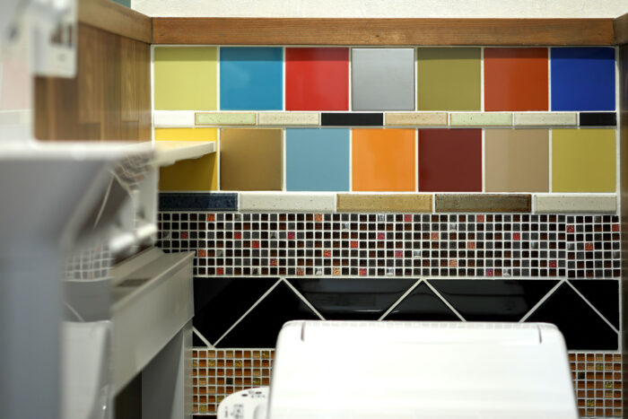 リフォーム施工事例：郡山市　タイルと黒板で世界に１つだけのトイレ