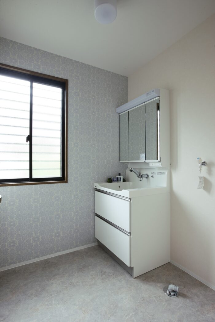 リフォーム施工事例:フルリフォーム 憧れをかたちにしたアンティークカフェ風の住まい