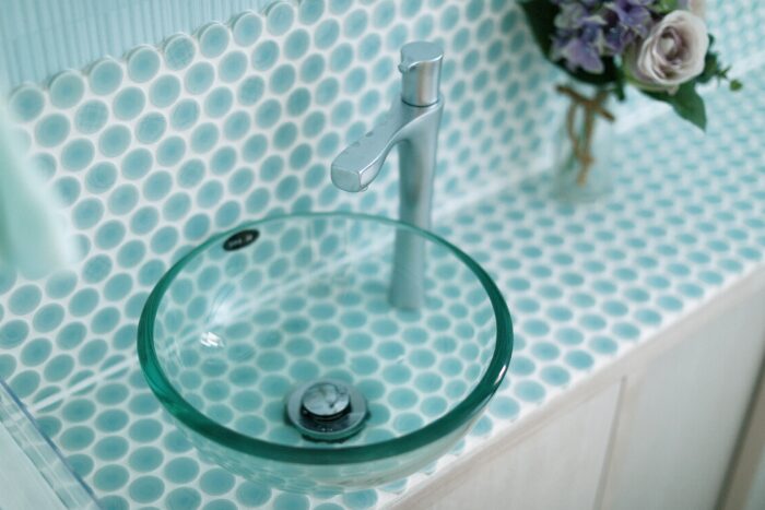 リフォーム施工事例：ブルーが映える唯一無二のトイレ