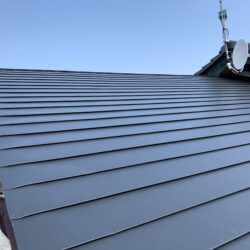 オノヤ 郡山リフォームショールーム ブログ「ガルバリウム鋼板でかっこいい仕上がりの屋根工事」