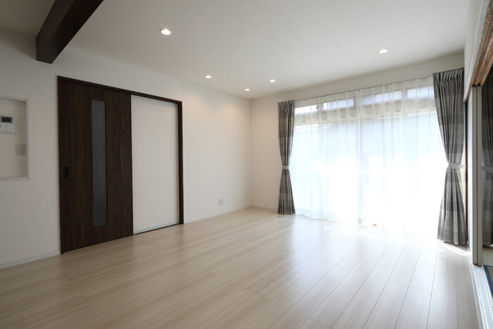 リフォーム施工事例：フルリフォーム　福島市　生活しやすさを考えたシックで明るい空間