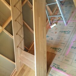 オノヤ 須賀川リフォームショールーム ブログ「造作階段」