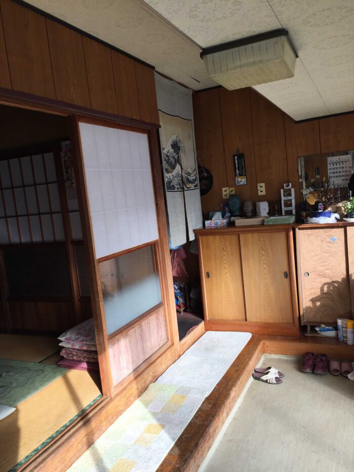 リフォーム施工事例：須賀川市　和風モダンな玄関 Before