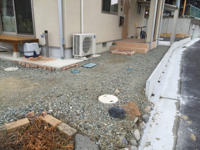 リフォーム施工事例：玄関アプローチリフォーム Before