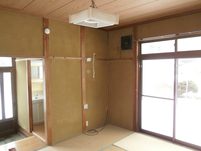 リフォーム施工事例：フルリフォーム　白を基調とした明るいリビング Before