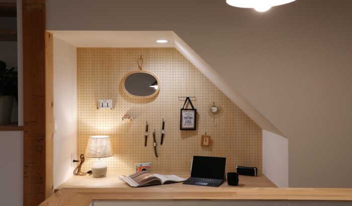 リフォーム施工事例:田村市 ブルーのキッチンが映えるナチュラルLDKリフォーム