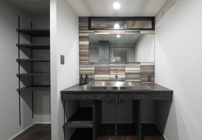 リフォーム施工事例:郡山市 タイルが魅せる洗面台リフォーム