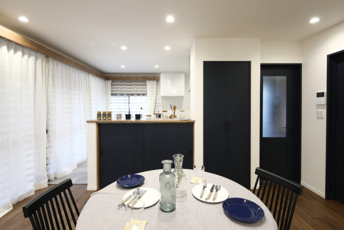 リフォーム施工事例:郡山市 小上がりが活きるカフェスタイルリフォーム