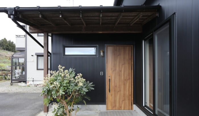 リフォーム施工事例:郡山市 スタイリッシュな外壁にリフォーム!