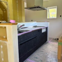 オノヤ 白河リフォームショールーム ブログ「白河エリア　リフォーム工事　キッチン組立」