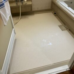 オノヤ 白河リフォームショールーム ブログ「白河エリア　浴室リフォーム　床張り工事」