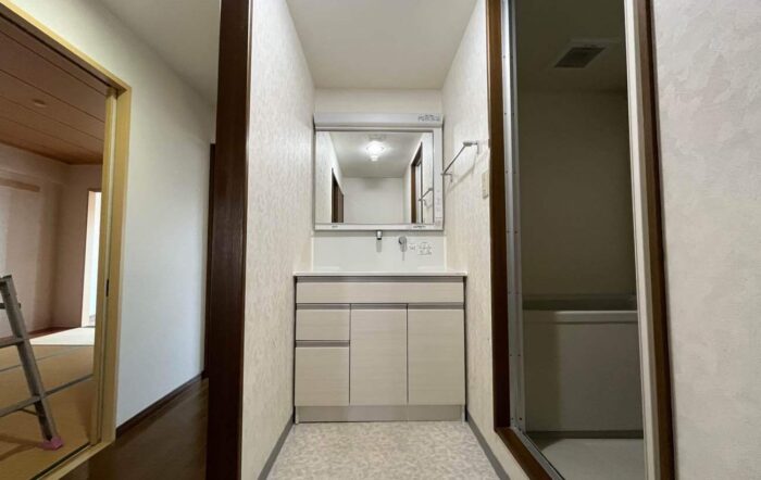 リフォーム施工事例：郡山市　タイルが美しい洗面室 Before