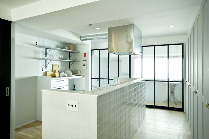 リフォーム施工事例:自然素材をあしらったシンプルフレンチリフォーム