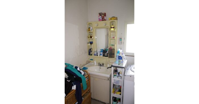 リフォーム施工事例：亘理町　清潔感のある洗面台へリフォーム Before