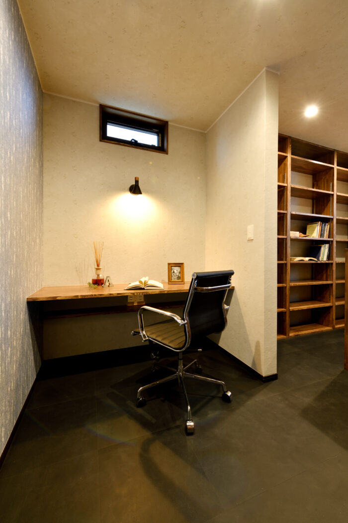 リフォーム施工事例：仙台市　リフォームでオリジナル図書室を