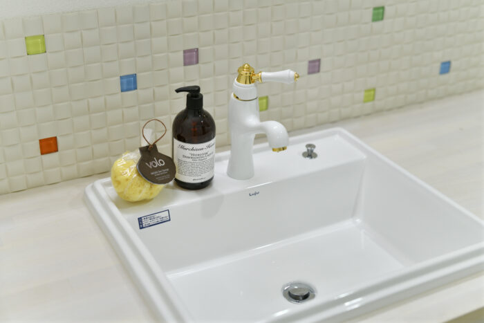 リフォーム施工事例：塩釜市　大人ポップな洗面室リフォーム