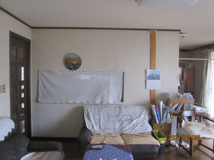 リフォーム施工事例：仙台市若林区　リフォームで器が彩を与えてくれる壁に Before