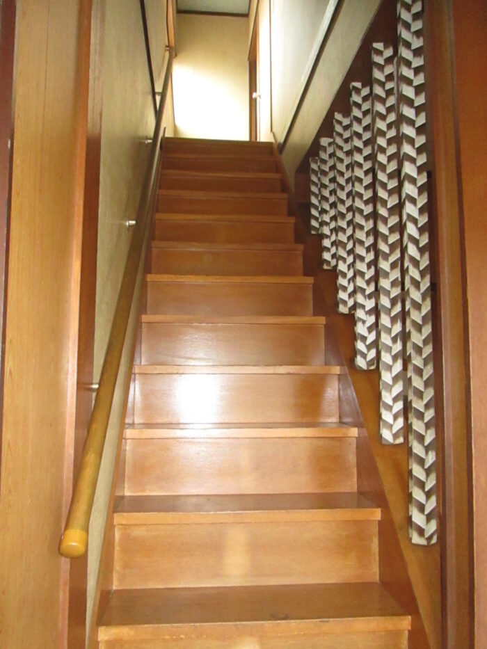 リフォーム施工事例：名取市　既存を活かした階段リフォーム Before