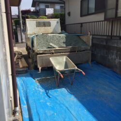 オノヤ 仙台泉リフォームショールーム ブログ「外構工事に青砕石を使用」