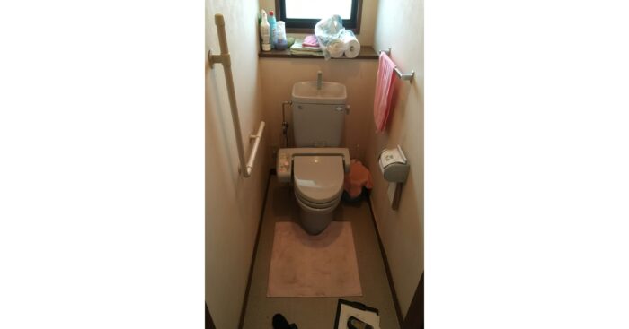 リフォーム施工事例：落ち着けるトイレにリフォーム Before