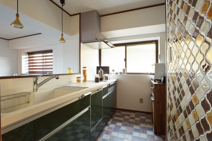 リフォーム施工事例：仙台市青葉区　フルリフォーム　Villa of the mountain　～暖炉が照らすくつろぎ空間のある家～