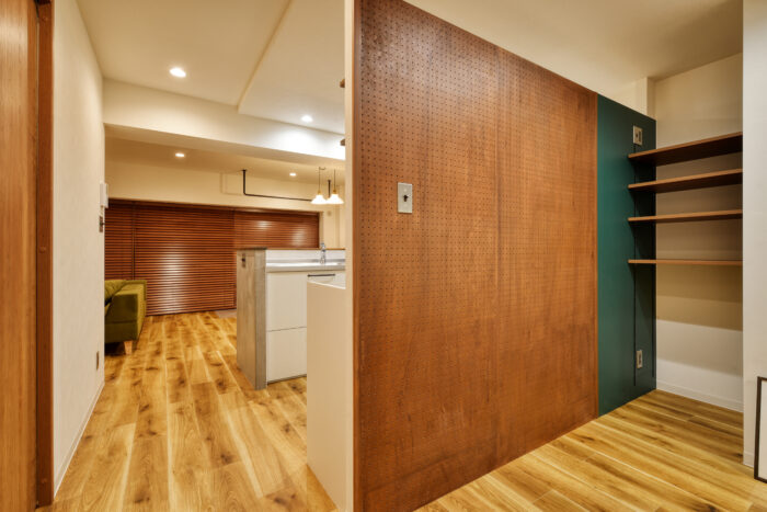 リフォーム施工事例:仙台市 お気に入りの回転椅子が主役のワークスペースリフォーム