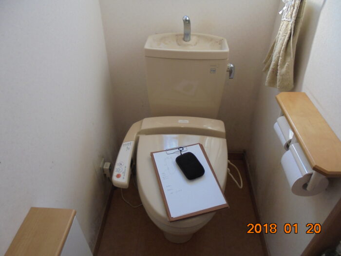 リフォーム施工事例：ビンテージ風トイレリフォーム Before