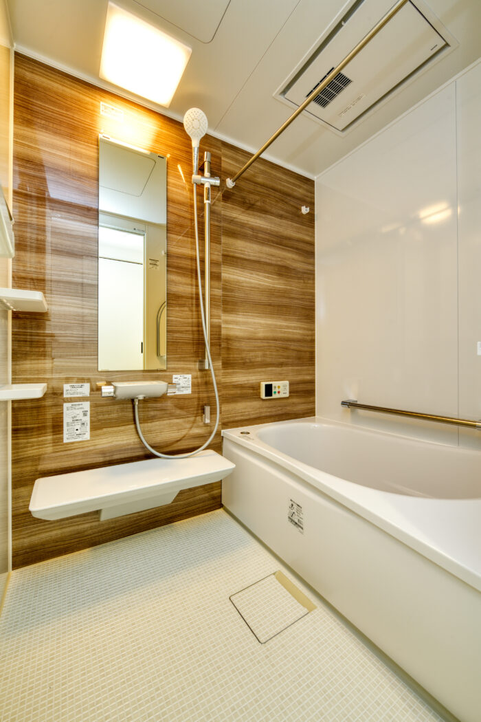 リフォーム施工事例：仙台市宮城野区　ゆっくりと時が流れる大人フレンチスタイルへフルリフォーム　