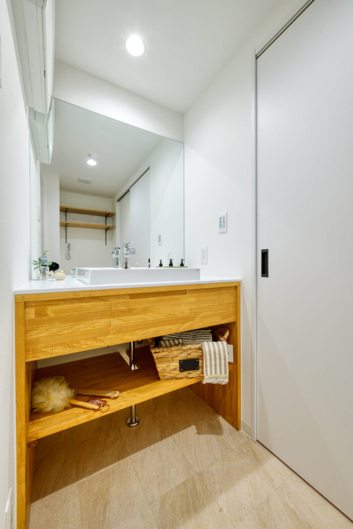 リフォーム施工事例：仙台市宮城野区　ゆっくりと時が流れる大人フレンチスタイルへフルリフォーム　