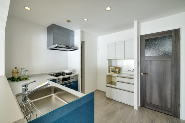 リフォーム施工事例:仙台市若林区 和とフレンチが調和した空間へフルリフォーム