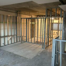 オノヤ 宮城野リフォームショールーム ブログ「マンションリノベ壁施工2【仙台市】」