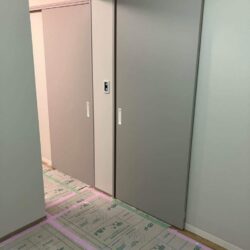 オノヤ 宮城野リフォームショールーム ブログ「マンションリノベ扉施工【仙台市】」