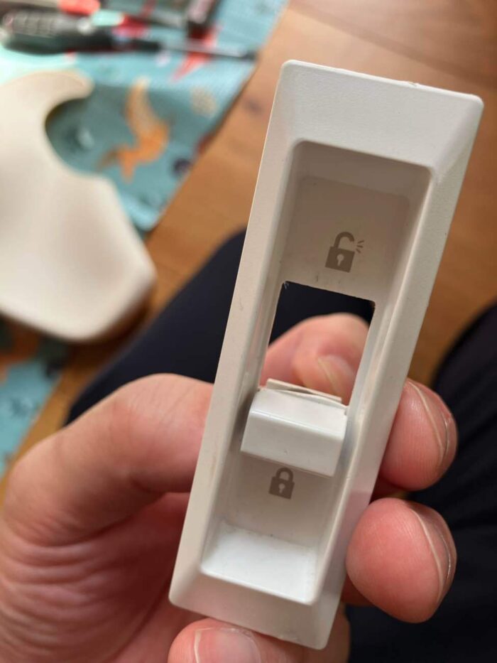 オノヤ 仙台南リフォームショールーム ブログ「仙台市　リフォーム工事　サッシ部品交換」