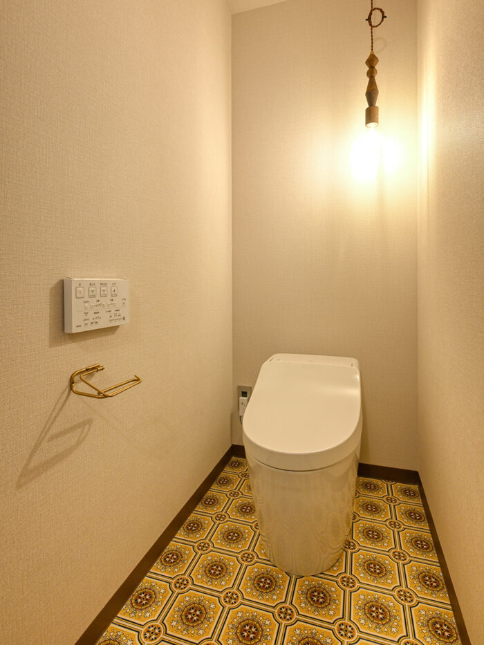 リフォーム施工事例：玄関を開けば夢の国