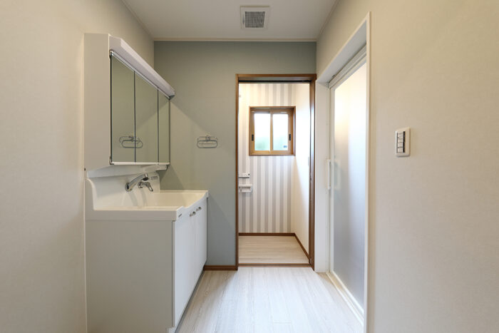 リフォーム施工事例：フルリフォーム　格子が映える和モダンでバリアフリーな家