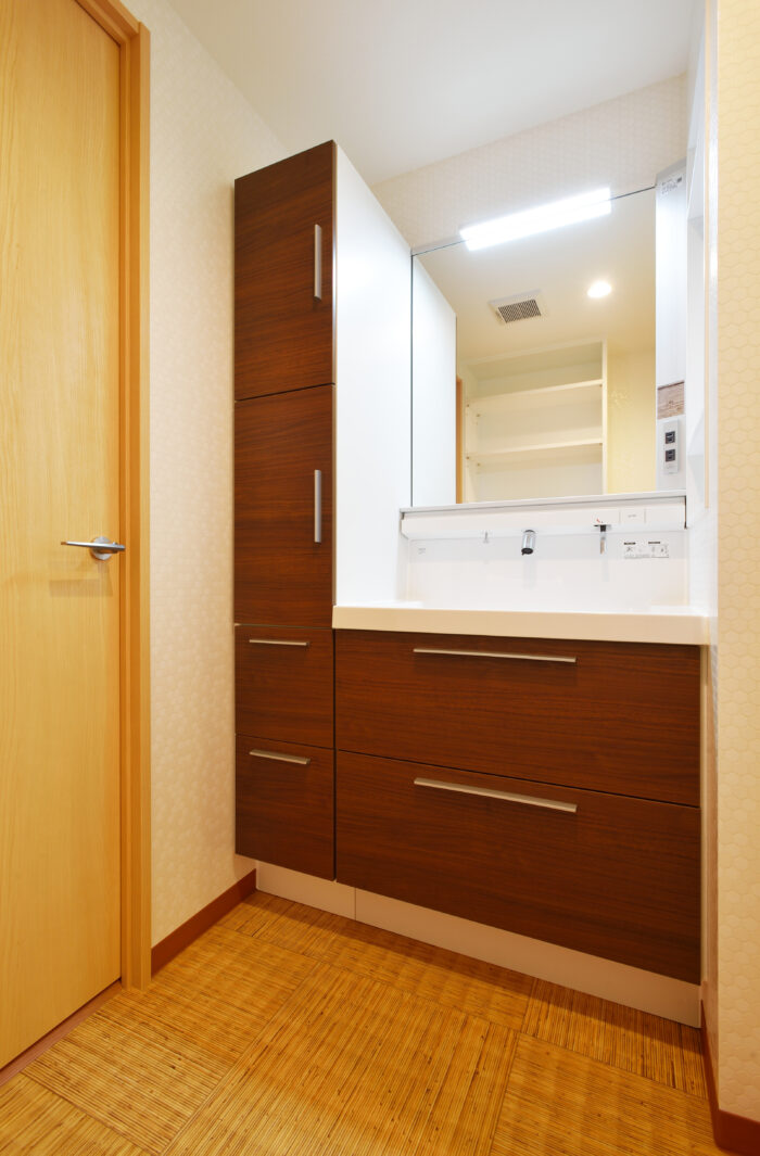 リフォーム施工事例：フルリフォーム　光を取り込むメゾネットマンション