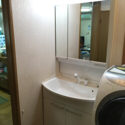 オノヤ 宇都宮宝木リフォームショールーム ブログ「収納付き洗面台交換で快適に」