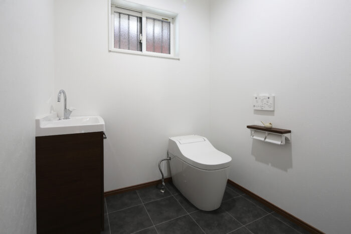 リフォーム施工事例：スタイリッシュな二世帯住宅へのフルリフォーム