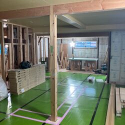 オノヤ 宇都宮宝木リフォームショールーム ブログ「宇都宮市・日光市リフォーム工事中　床養生風景」