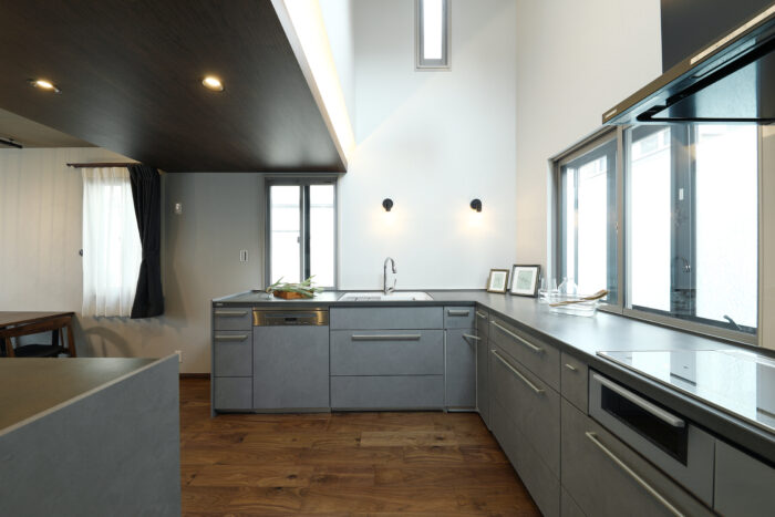 リフォーム施工事例：宇都宮市　料理とくつろぎを楽しむ、キッチンが主役の暮らし After