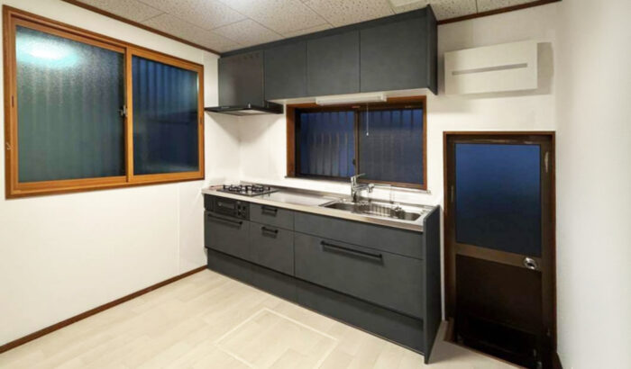 リフォーム施工事例：宇都宮市　お気に入りカラーが映えるキッチンリフォーム After